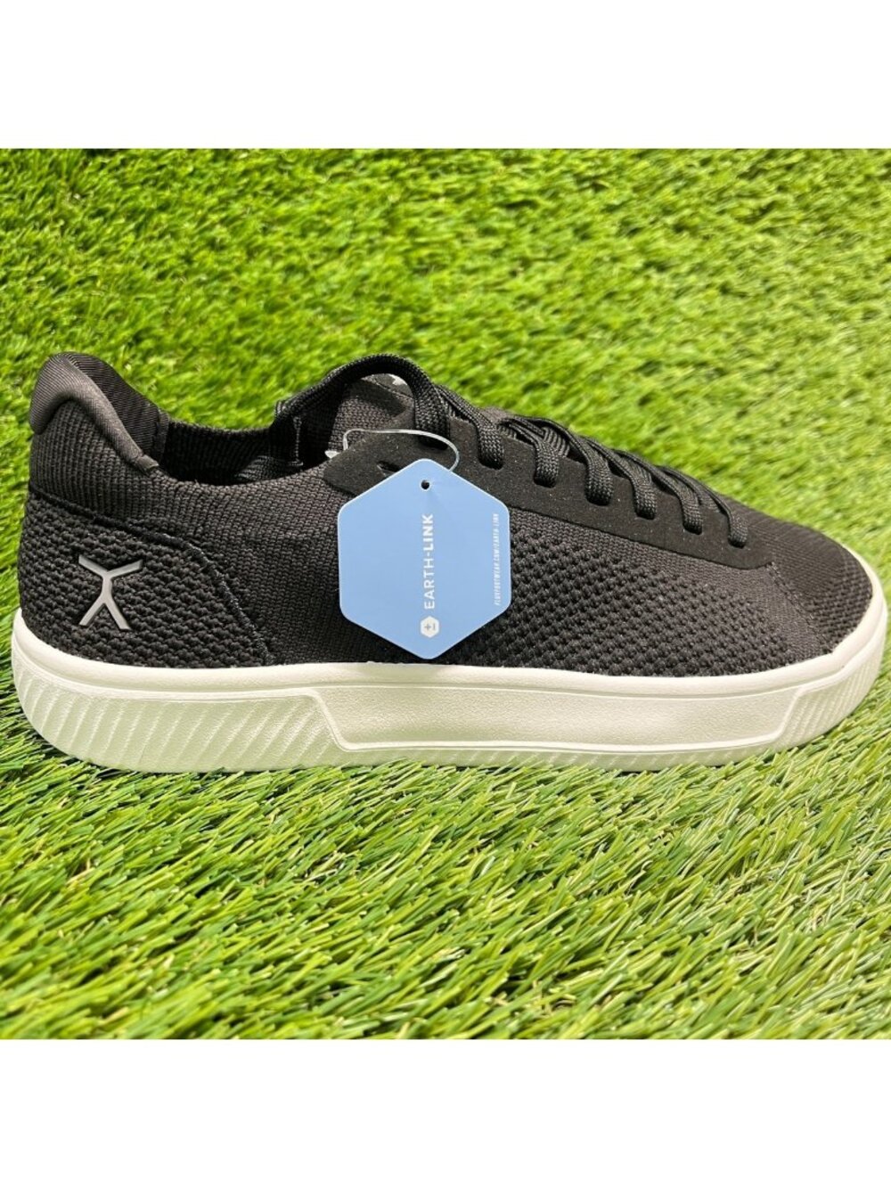 Flux Footwear Adapt Trainer Black White Womens Size 8 Athletic Shoes Sneakers